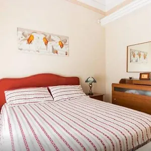 apartment-gemmellaro.catania-hotels.net/